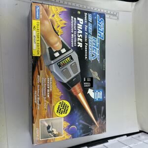 Star Trek The Next Generation Phaser Collectors Edition Playmates 1992 Tested